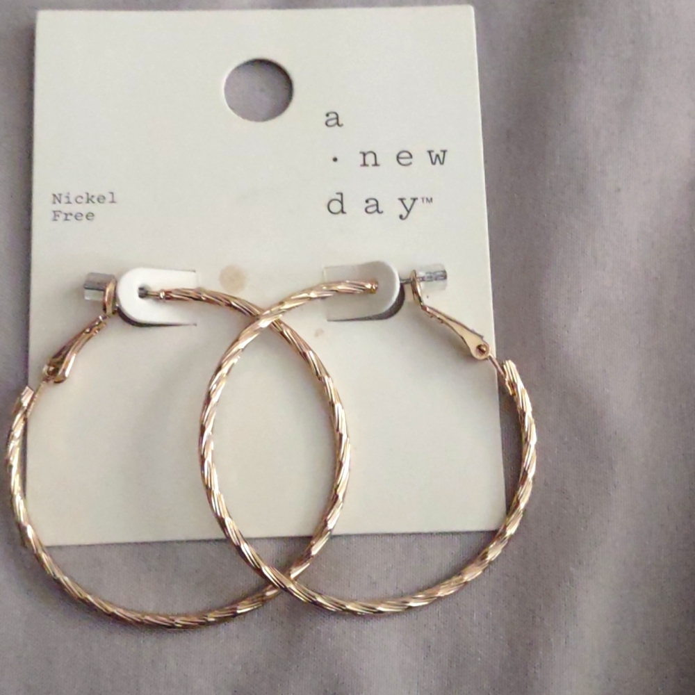 Earrings gold